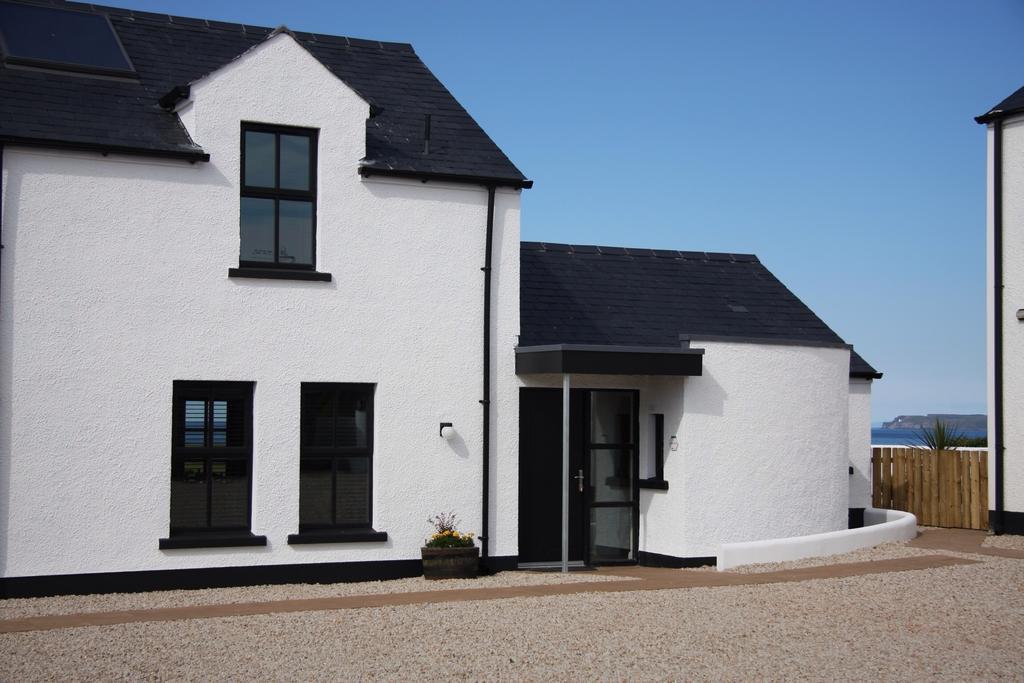 Bayview Farm Holiday Cottages Bushmills Room photo